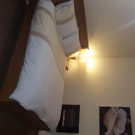 Roosecote Guest House バロー・イン・ファーネス エクステリア 写真