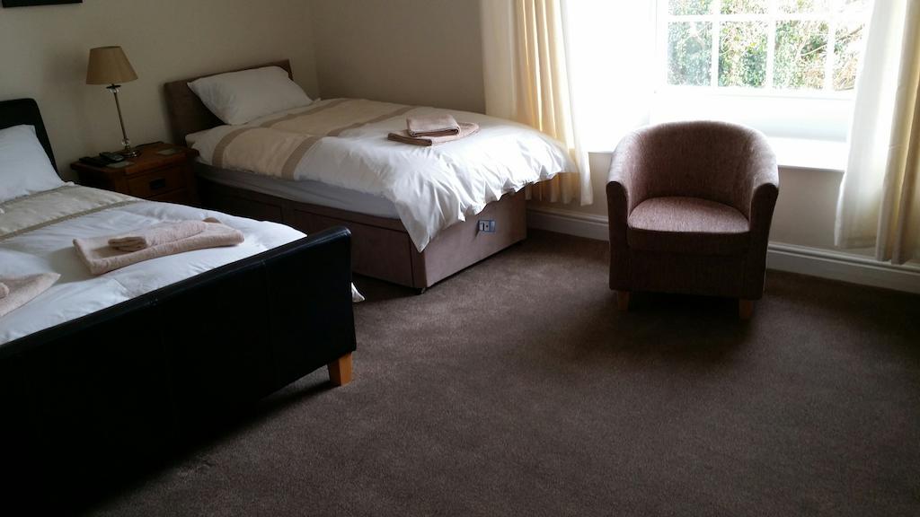 Roosecote Guest House バロー・イン・ファーネス 部屋 写真